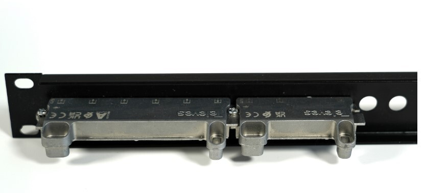 519603 REPARTIDOR 3 DIRECCIONES 8dB TELEVES